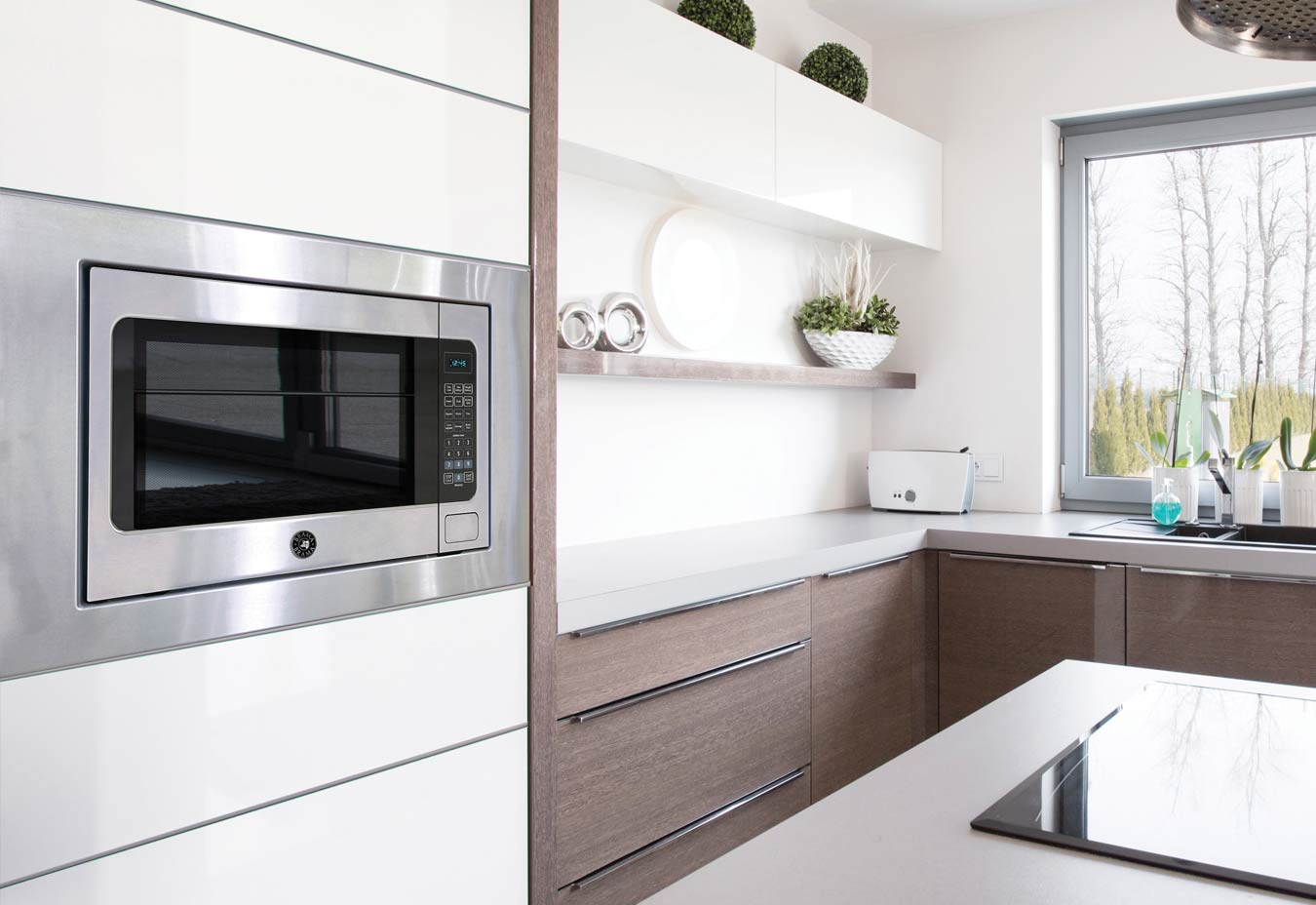 How Long Should a Microwave Last? Vinotemp