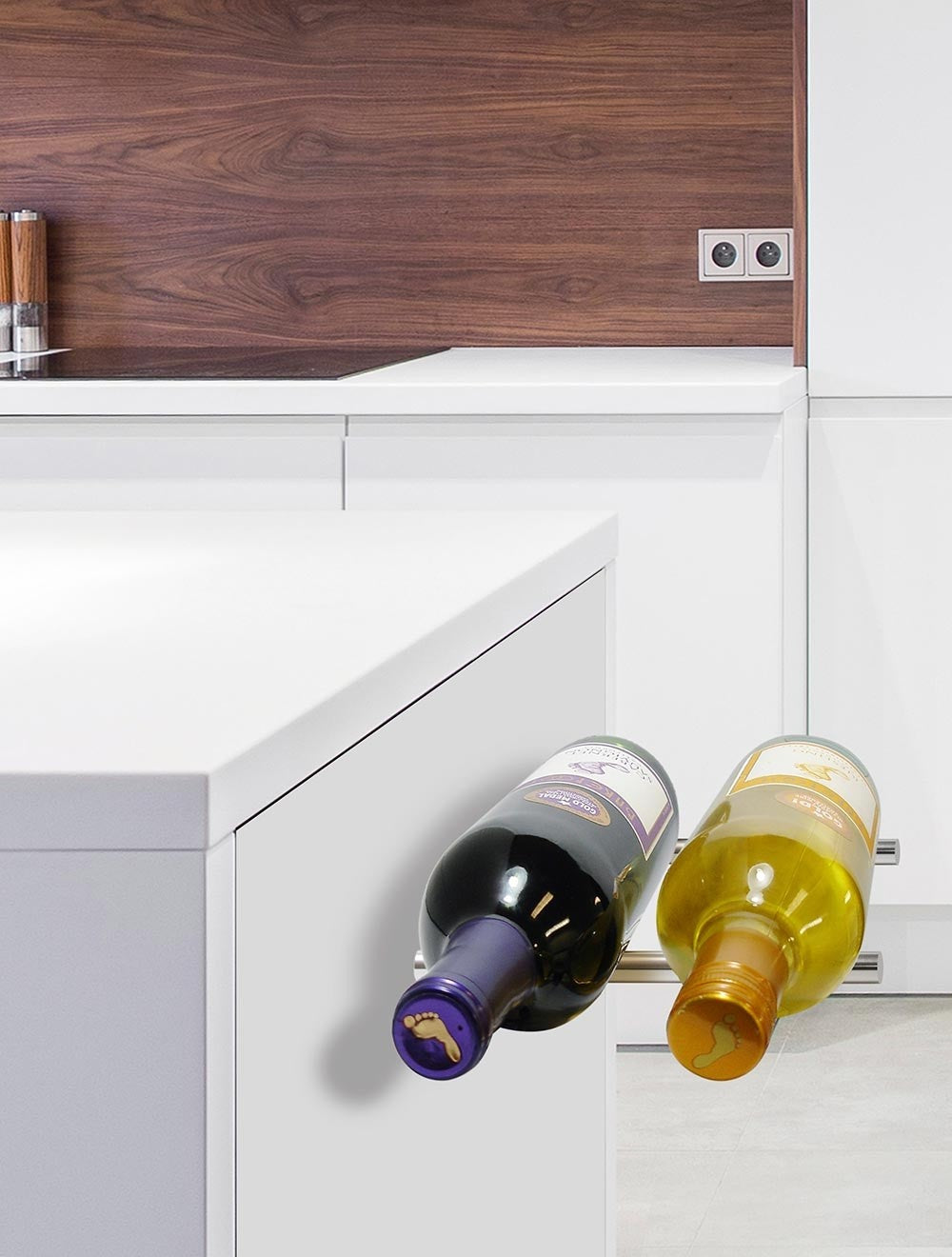 Vinotemp Epicureanist Secure Hold Wine Pegs, 2 Bottles Deep